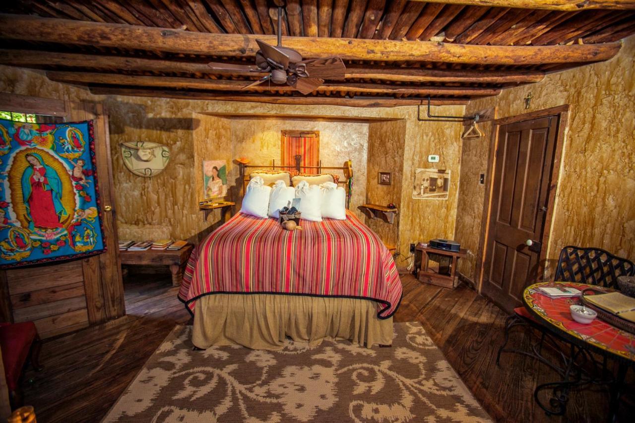 7F Lodge And Events College Station Esterno foto